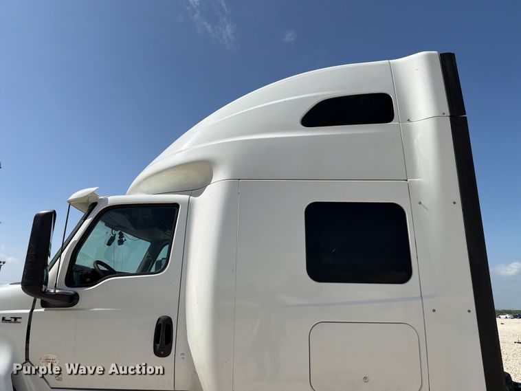image for item YA3667 2019 International LT625 semi truck