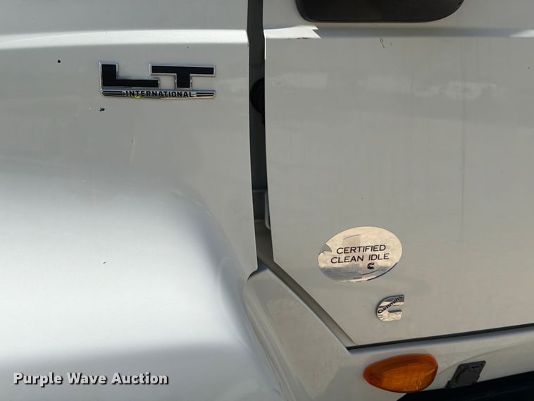 image for item YA3667 2019 International LT625 semi truck