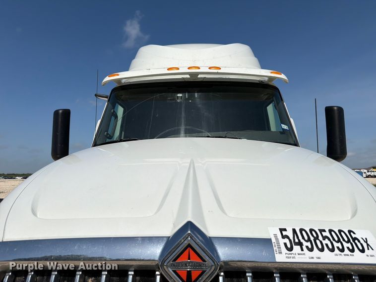 image for item YA3667 2019 International LT625 semi truck