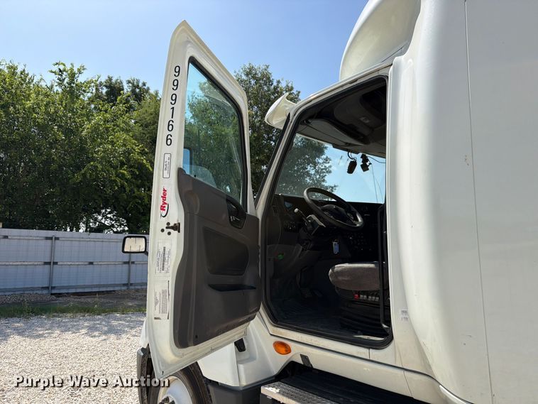 image for item YA3667 2019 International LT625 semi truck