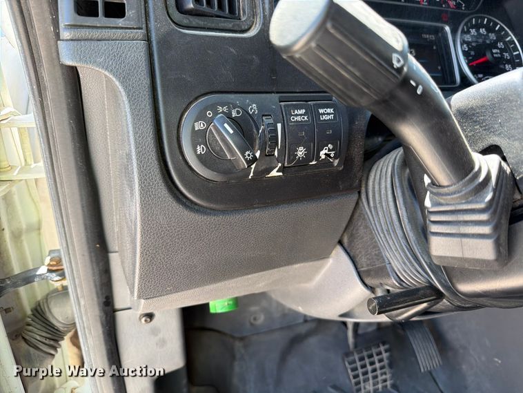 image for item YA3667 2019 International LT625 semi truck