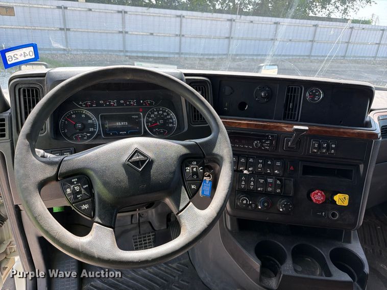 image for item YA3667 2019 International LT625 semi truck