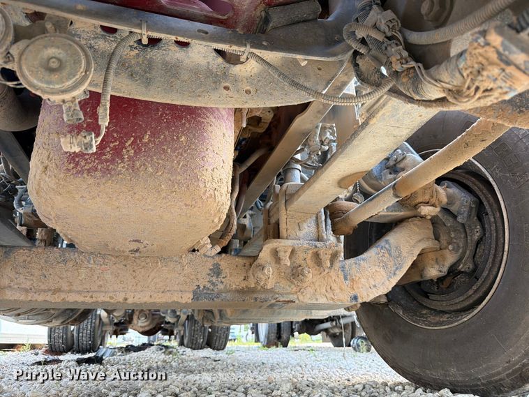 image for item YA3667 2019 International LT625 semi truck