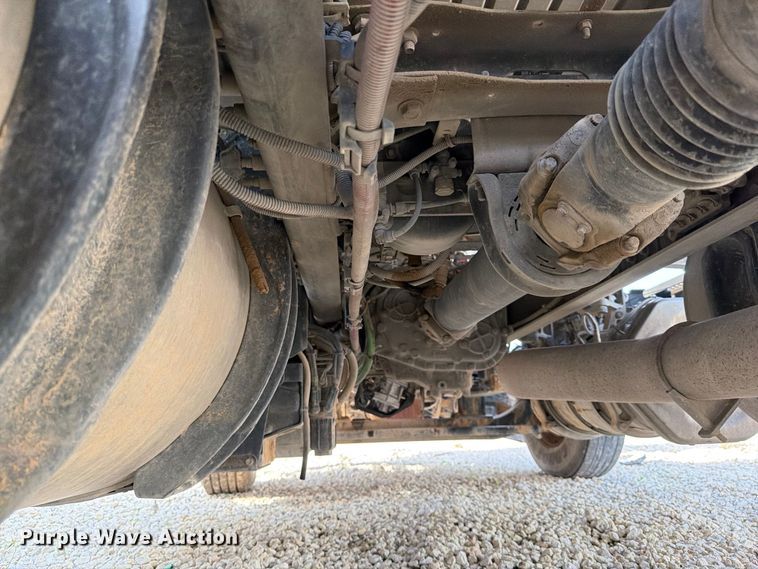 image for item YA3667 2019 International LT625 semi truck