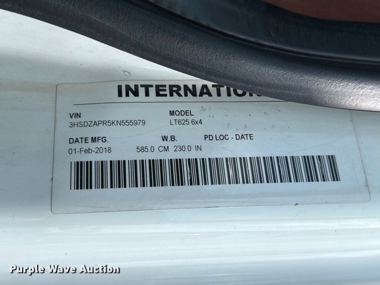 image for item YA3667 2019 International LT625 semi truck