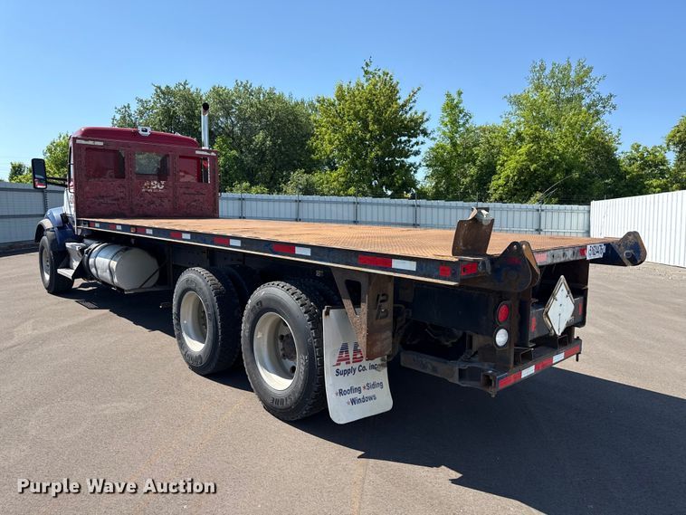 image for item YA3740 2015 Kenworth T880 flatbed truck