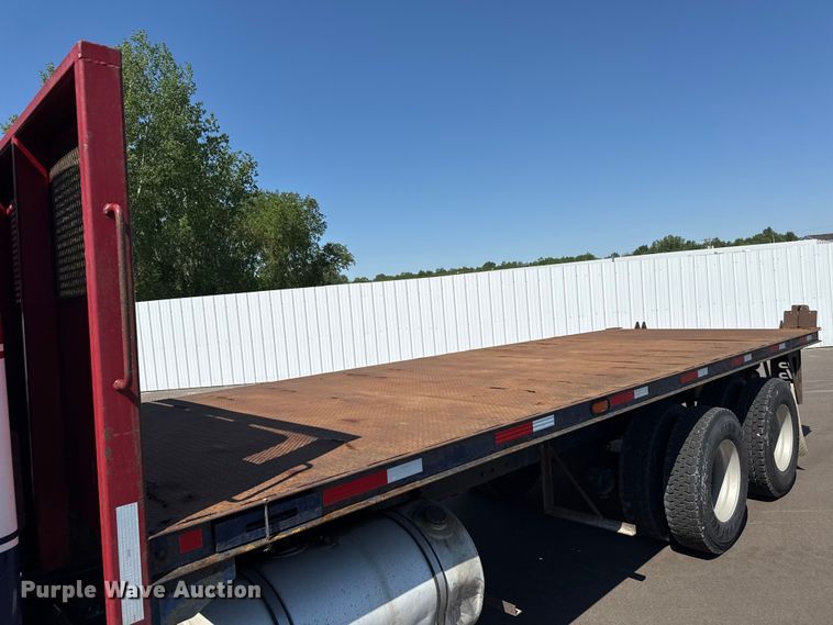 image for item YA3740 2015 Kenworth T880 flatbed truck