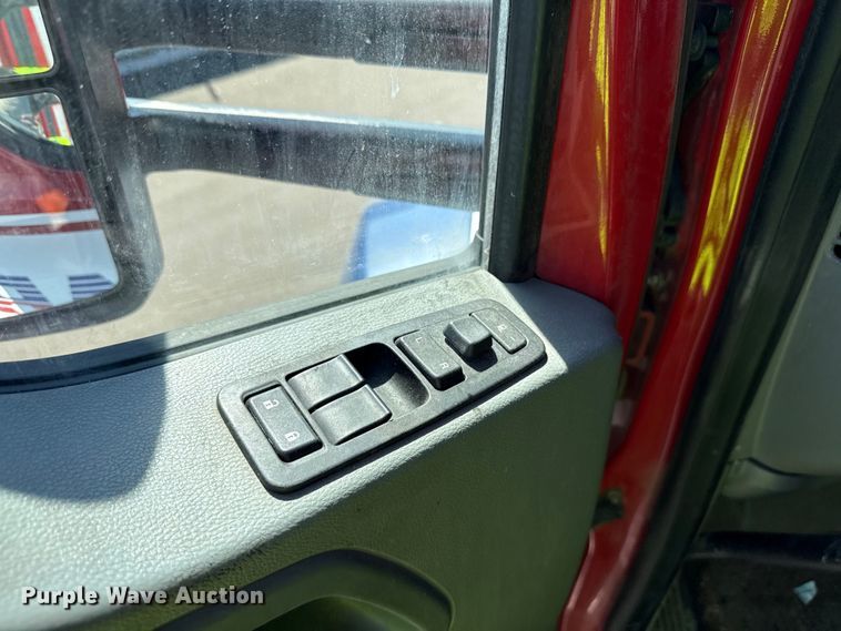image for item YA3740 2015 Kenworth T880 flatbed truck