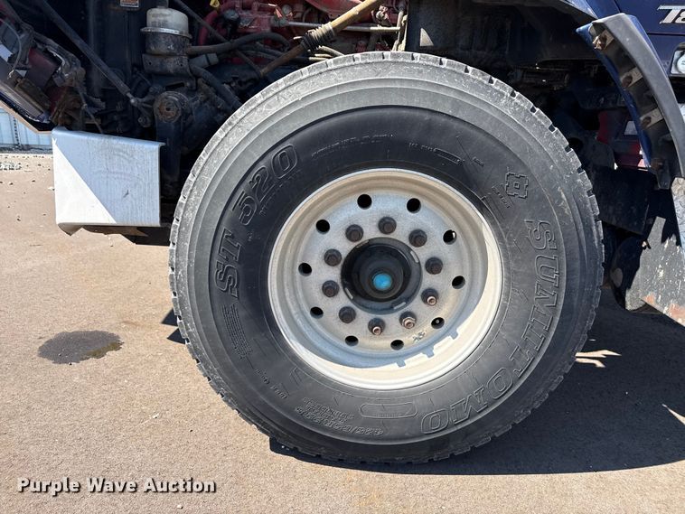 image for item YA3740 2015 Kenworth T880 flatbed truck