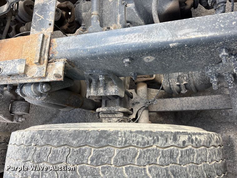 image for item YA3749 2018 Freightliner Cascadia semi truck