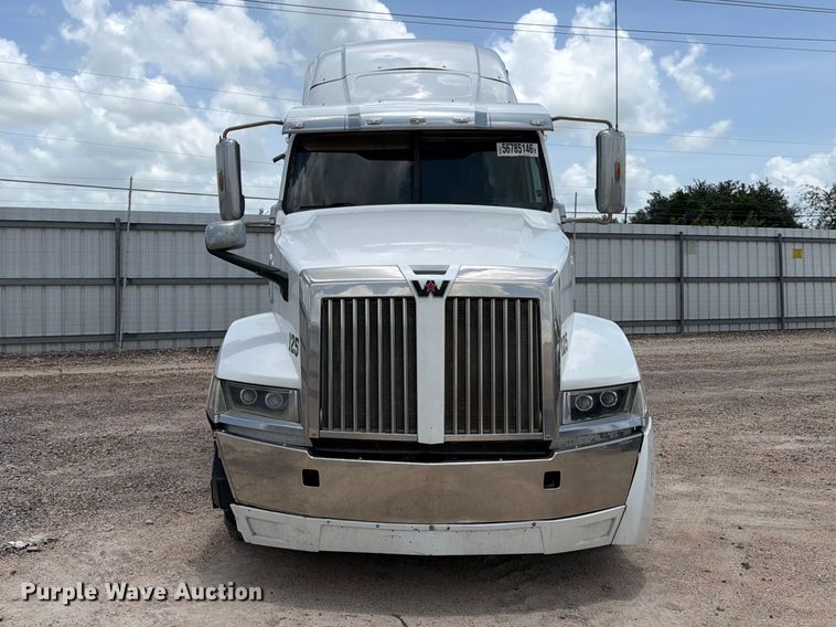 image for item YA3812 2022 Western Star 5700XE semi truck