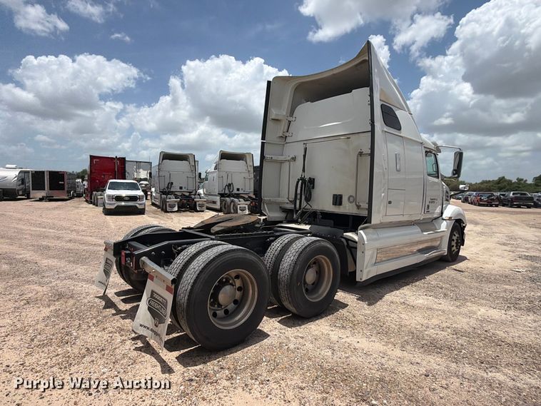 image for item YA3812 2022 Western Star 5700XE semi truck