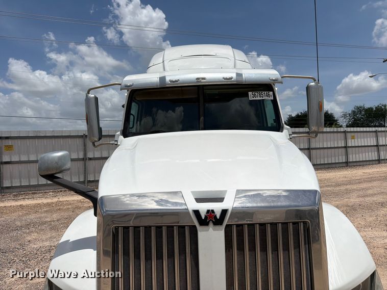 image for item YA3812 2022 Western Star 5700XE semi truck
