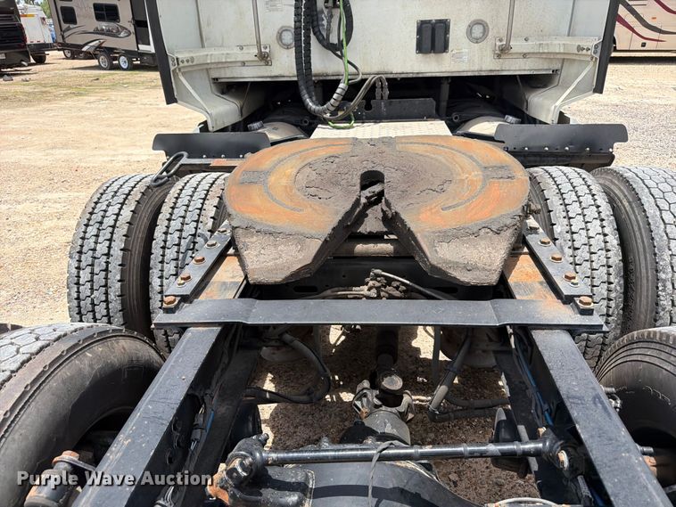 image for item YA3812 2022 Western Star 5700XE semi truck