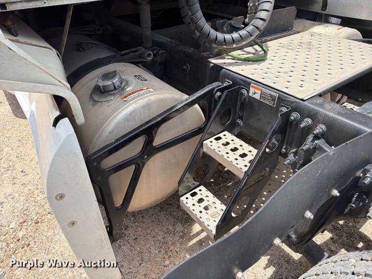image for item YA3812 2022 Western Star 5700XE semi truck