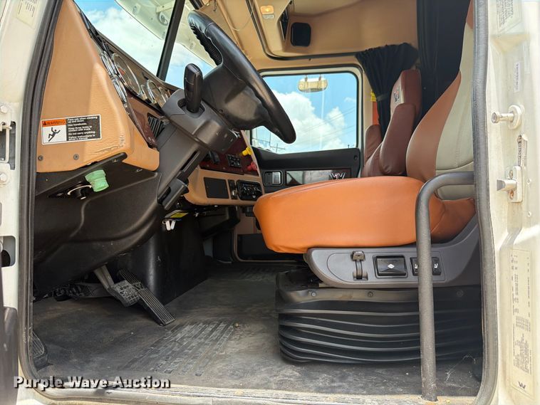 image for item YA3812 2022 Western Star 5700XE semi truck