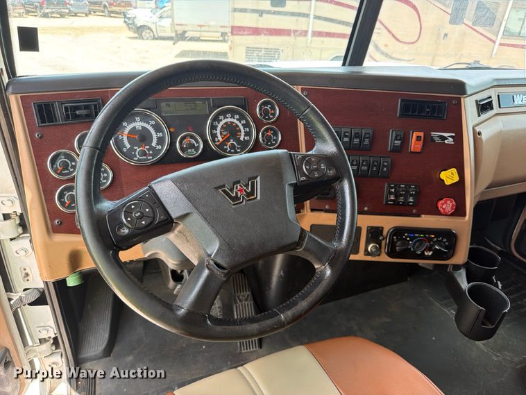 image for item YA3812 2022 Western Star 5700XE semi truck