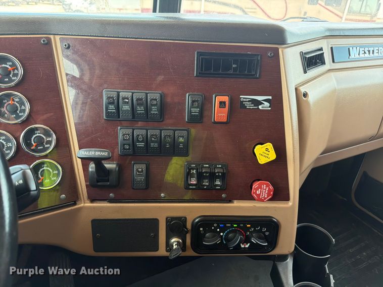 image for item YA3812 2022 Western Star 5700XE semi truck