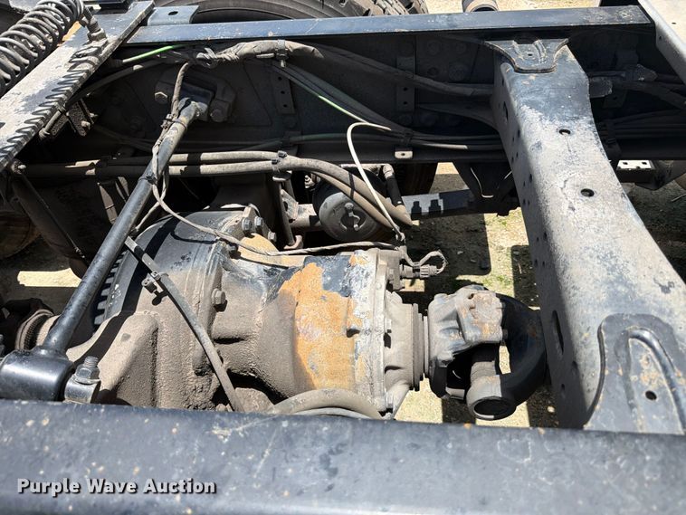 image for item YA3812 2022 Western Star 5700XE semi truck