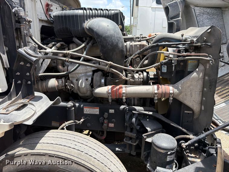 image for item YA3812 2022 Western Star 5700XE semi truck