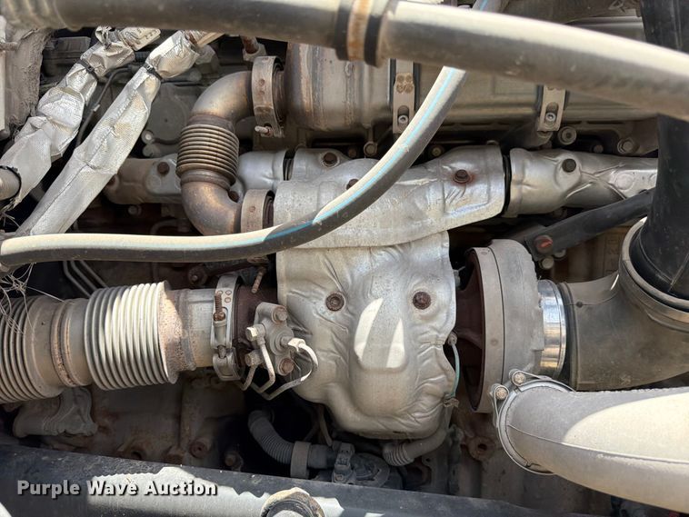 image for item YA3812 2022 Western Star 5700XE semi truck