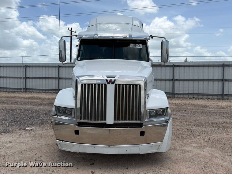 image for item YA3813 2022 Western Star 5700XE semi truck
