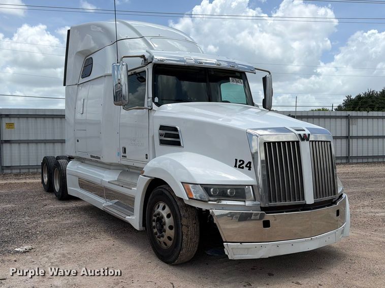 image for item YA3813 2022 Western Star 5700XE semi truck