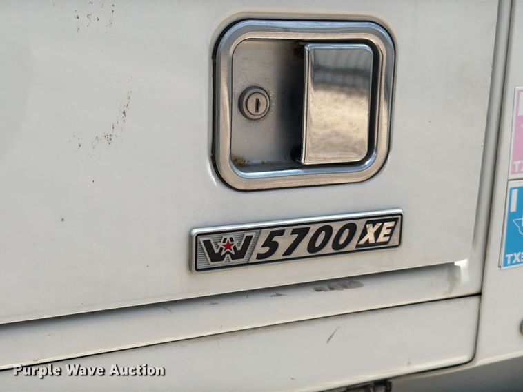image for item YA3813 2022 Western Star 5700XE semi truck