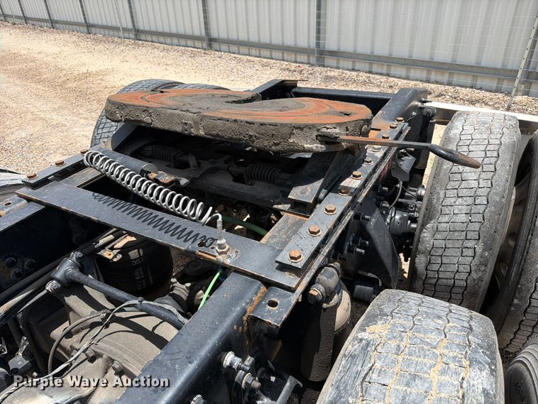 image for item YA3813 2022 Western Star 5700XE semi truck