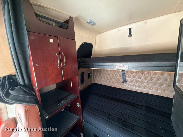 image for item YA3813 2022 Western Star 5700XE semi truck