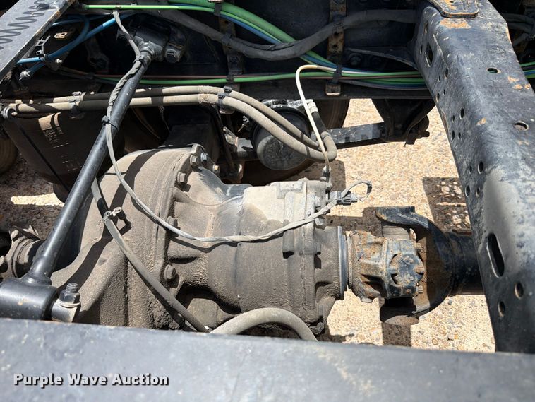 image for item YA3813 2022 Western Star 5700XE semi truck