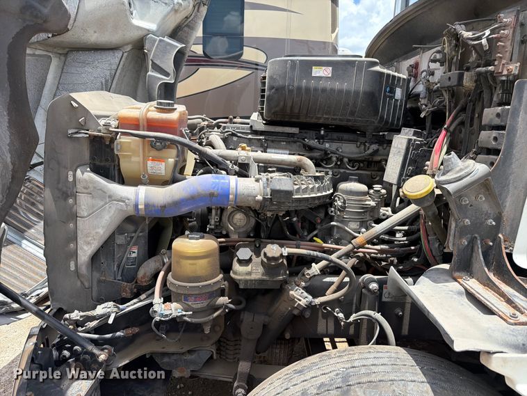image for item YA3813 2022 Western Star 5700XE semi truck