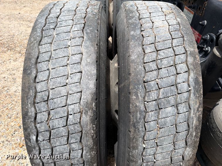 image for item YA3813 2022 Western Star 5700XE semi truck