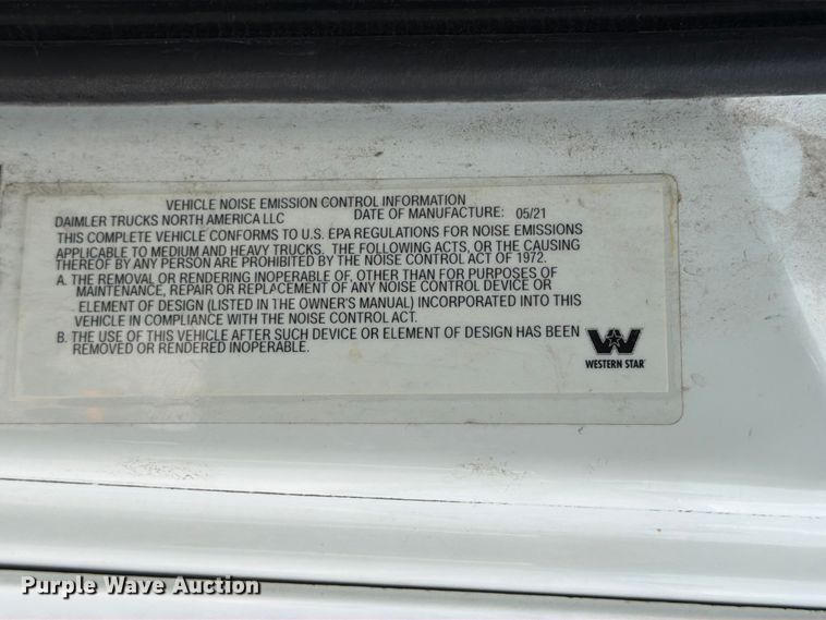 image for item YA3813 2022 Western Star 5700XE semi truck
