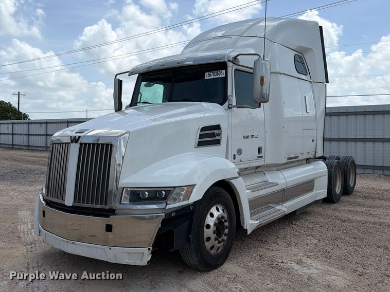 image for item YA3814 2022 Western Star 5700XE semi truck