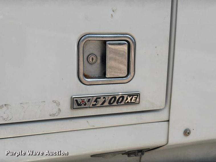 image for item YA3814 2022 Western Star 5700XE semi truck