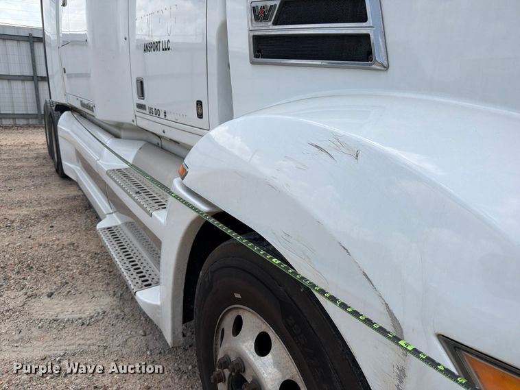 image for item YA3814 2022 Western Star 5700XE semi truck