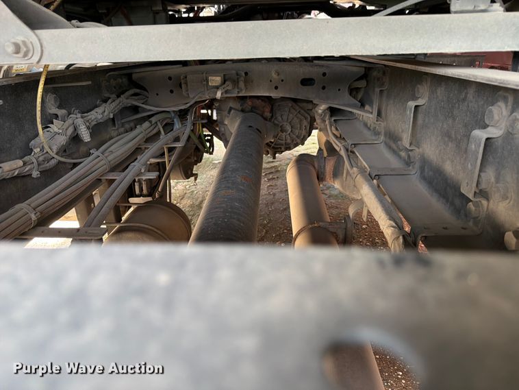 image for item YA3814 2022 Western Star 5700XE semi truck