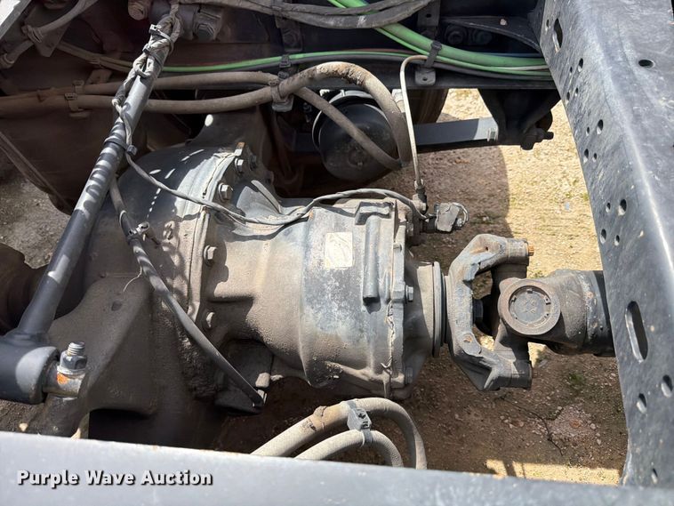 image for item YA3814 2022 Western Star 5700XE semi truck