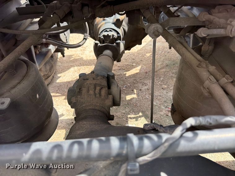 image for item YA3814 2022 Western Star 5700XE semi truck