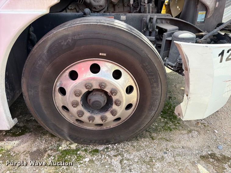 image for item YA3814 2022 Western Star 5700XE semi truck