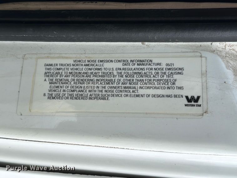 image for item YA3814 2022 Western Star 5700XE semi truck
