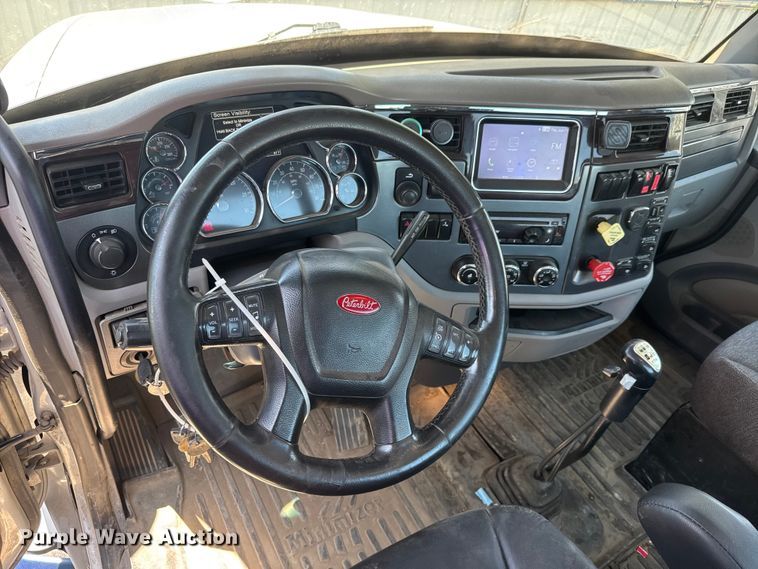 image for item YA3858 2016 Peterbilt 567 semi truck