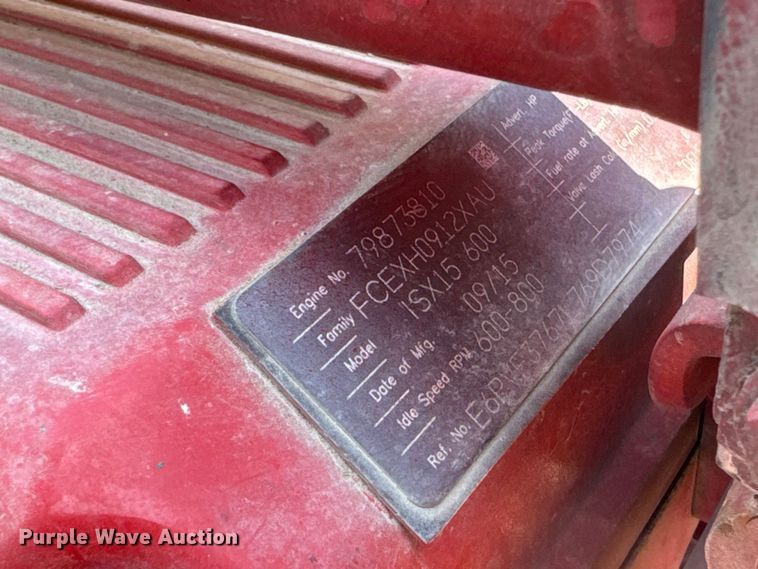 image for item YA3858 2016 Peterbilt 567 semi truck