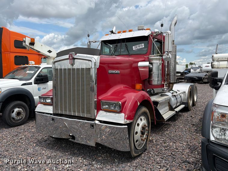 2006 Kenworth W900 semi truck