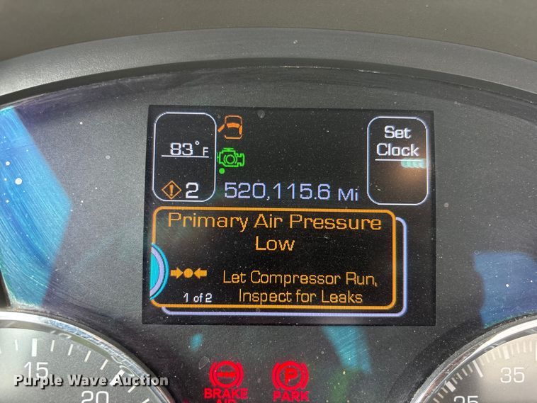 image for item YA3936 2019 Kenworth T680 semi truck