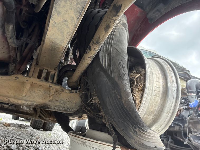 image for item YA3936 2019 Kenworth T680 semi truck