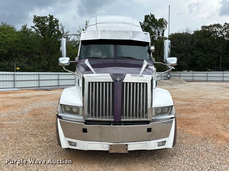image for item YA3976 2019 Western Star 5700XE semi truck