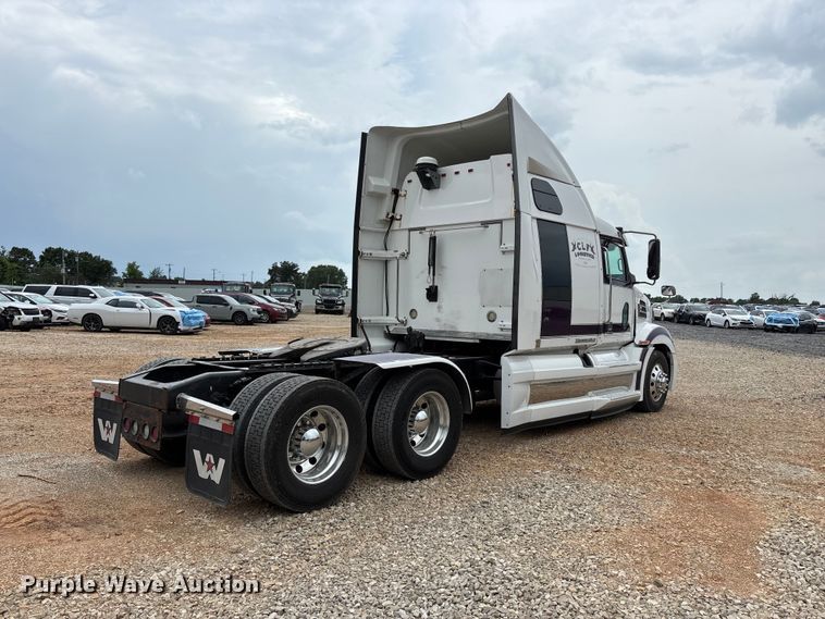 image for item YA3976 2019 Western Star 5700XE semi truck
