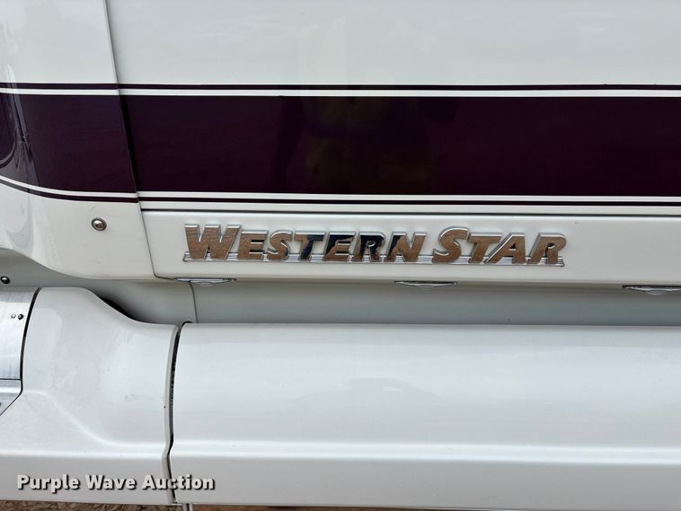 image for item YA3976 2019 Western Star 5700XE semi truck